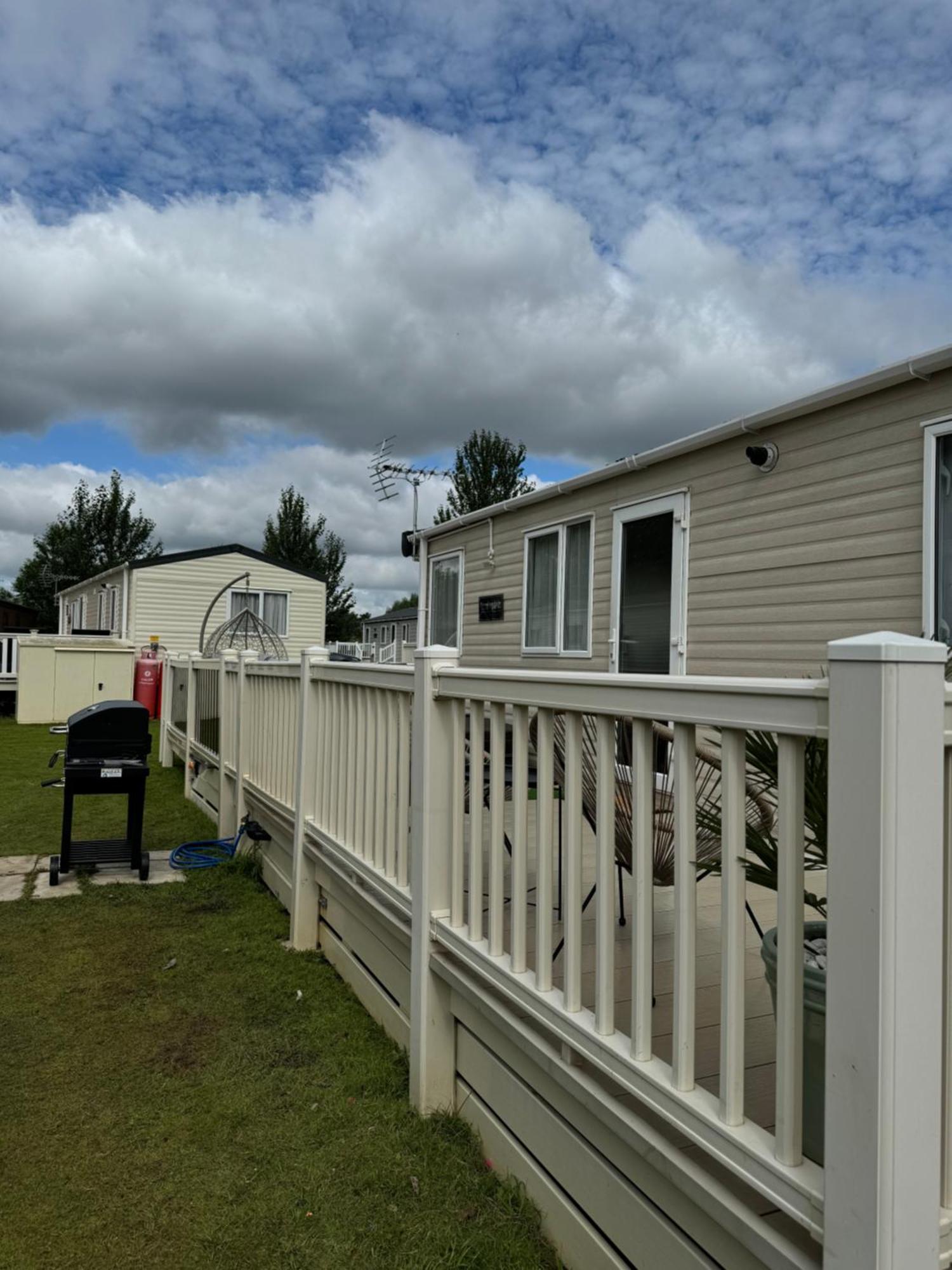 Hot Tub Retreat At Tattershall Lakes Exterior photo